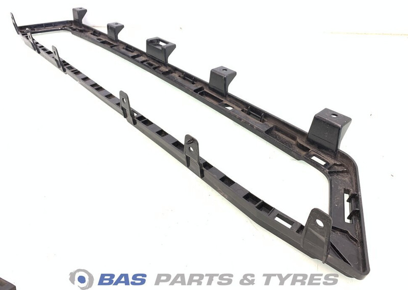 Volvo Grille Volvo 84459359 - Galler för Lastbil: bild 2 Volvo Grille Volvo 84459359 - Galler för Lastbil: bild 2