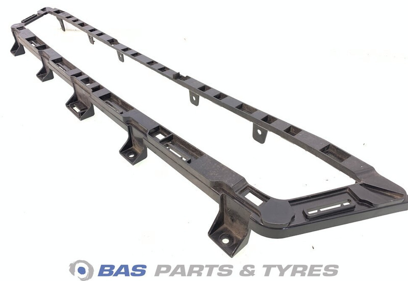 Volvo Grille Volvo 84459359 - Galler för Lastbil: bild 3 Volvo Grille Volvo 84459359 - Galler för Lastbil: bild 3