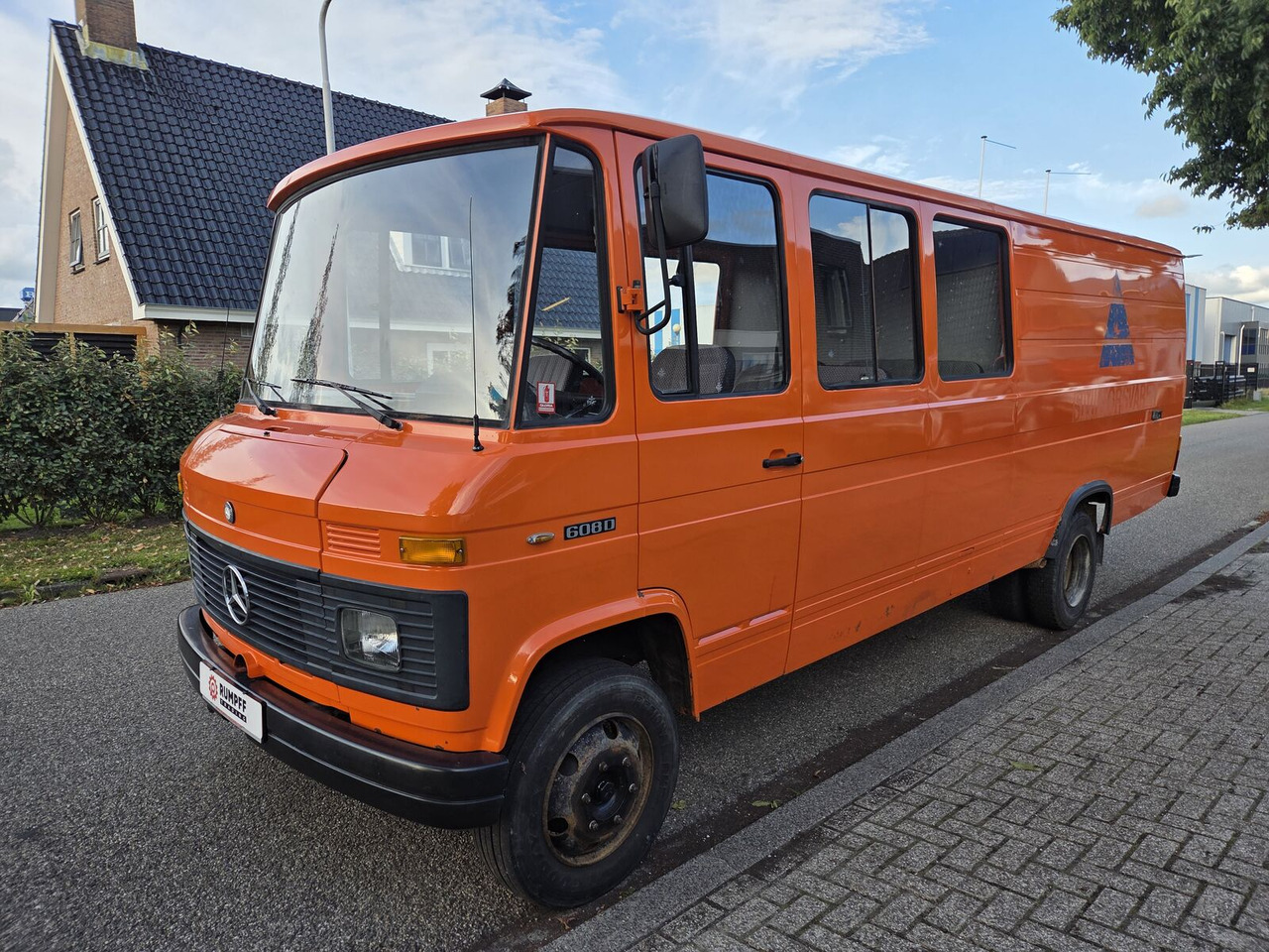 Mercedes-Benz L 608 D dubbel cabine (26700 km) goederen en personen bestelwagen - Förortsbuss: bild 4 Mercedes-Benz L 608 D dubbel cabine (26700 km) goederen en personen bestelwagen - Förortsbuss: bild 4