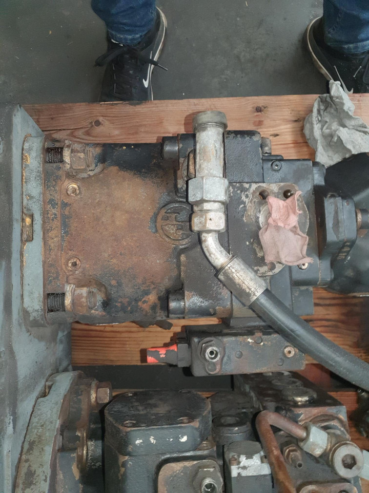 Brueninghaus Hydromatik Liebherr L564 - Hydraulpump för Byggmaskiner: bild 2 Brueninghaus Hydromatik Liebherr L564 - Hydraulpump för Byggmaskiner: bild 2