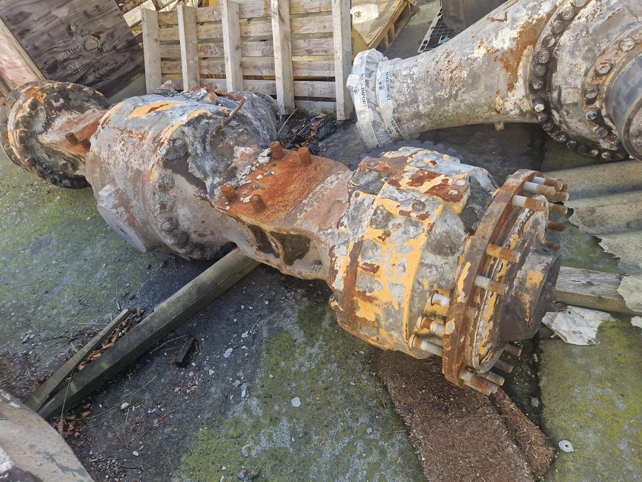 EJE DELANTERO Y TRASERO LIEBHERR L586 (2012) - Axel och reservdelar för Byggmaskiner: bild 4 EJE DELANTERO Y TRASERO LIEBHERR L586 (2012) - Axel och reservdelar för Byggmaskiner: bild 4