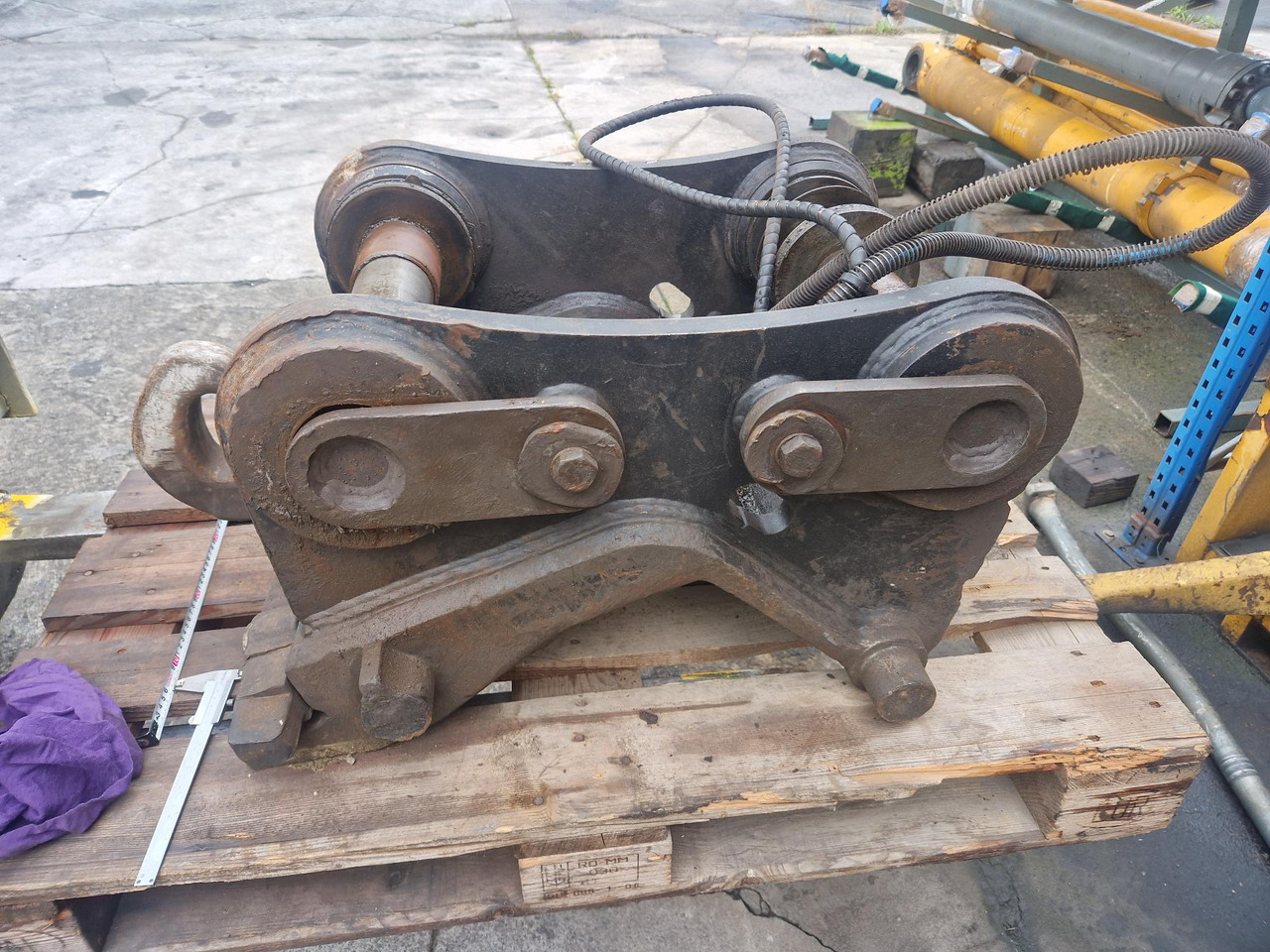 ENGANCHE RAPIDO HIDRAULICO CAT CW40 - Redskapsfäste för Byggmaskiner: bild 1 ENGANCHE RAPIDO HIDRAULICO CAT CW40 - Redskapsfäste för Byggmaskiner: bild 1