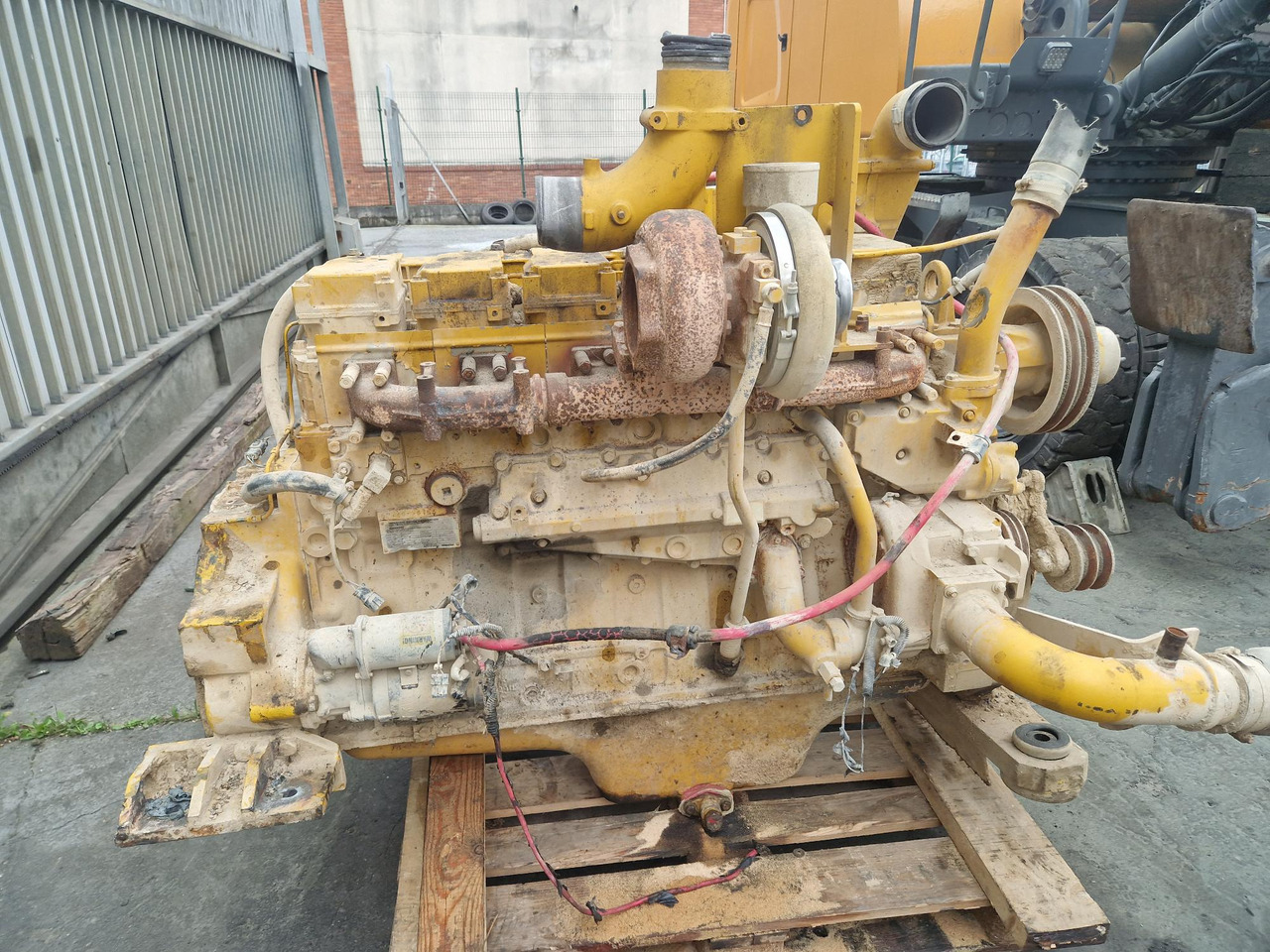 KOMATSU SAA6D 140E-2 - Motor för Byggmaskiner: bild 4 KOMATSU SAA6D 140E-2 - Motor för Byggmaskiner: bild 4