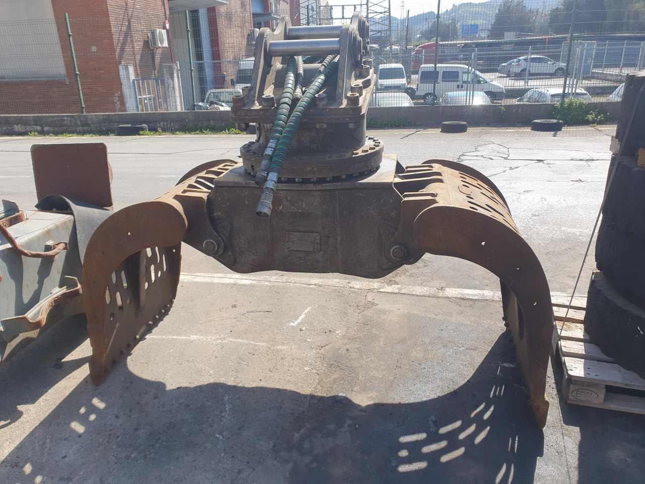 PINZA ESCOLLERA LIEBHERR - Gripklo för Byggmaskiner: bild 1 PINZA ESCOLLERA LIEBHERR - Gripklo för Byggmaskiner: bild 1