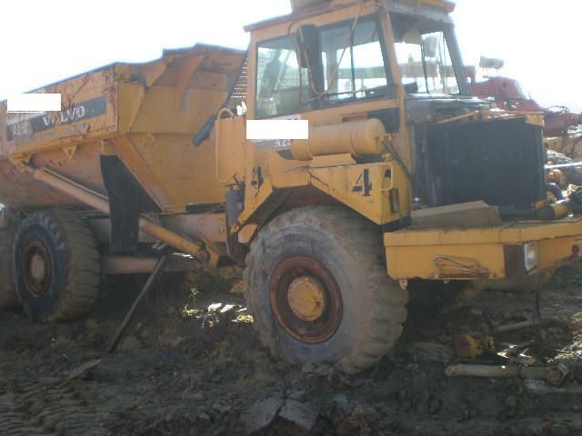 VOLVO A25C S/N: 12019 (1998) Y S/N: 12026 (1999) - Ramstyrd dumper: bild 1 VOLVO A25C S/N: 12019 (1998) Y S/N: 12026 (1999) - Ramstyrd dumper: bild 1