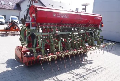 Agregat uprawowo-siewny Kuhn HRB 301 2000 brona aktywna wirująca KUHN NODET - Kombisåmaskin: bild 3 Agregat uprawowo-siewny Kuhn HRB 301 2000 brona aktywna wirująca KUHN NODET - Kombisåmaskin: bild 3