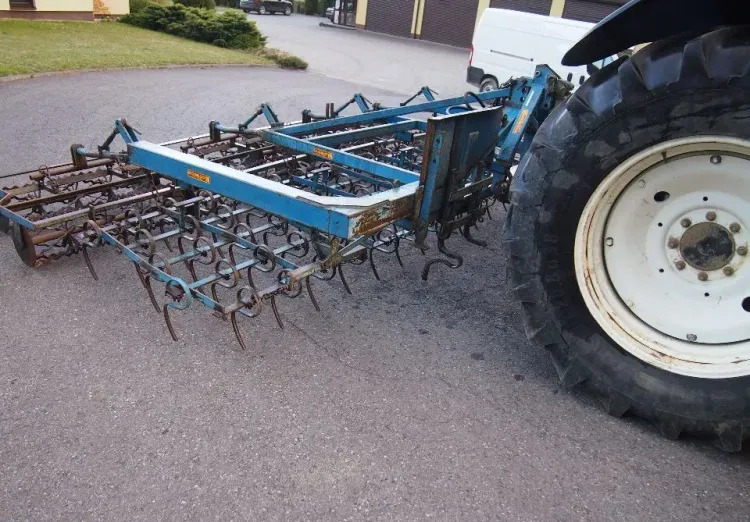 Agregat uprawowy Rabe Werk szerokość robocza 4,7m - Maskin för jordbearbetning: bild 3 Agregat uprawowy Rabe Werk szerokość robocza 4,7m - Maskin för jordbearbetning: bild 3