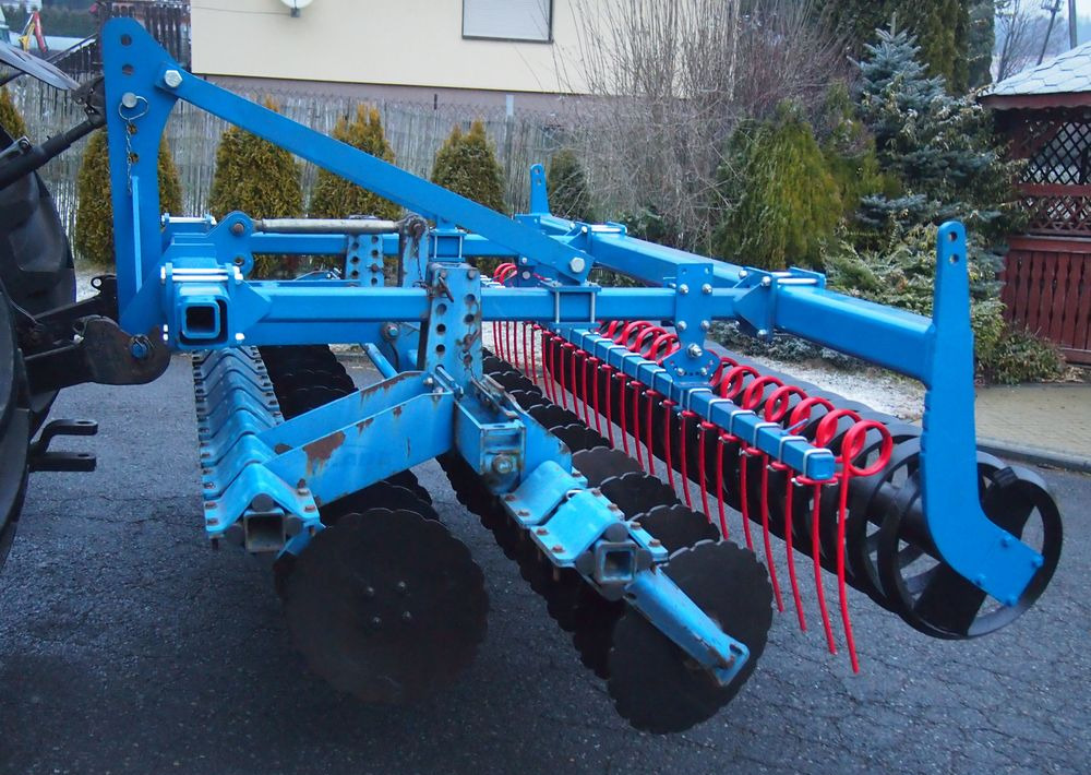 Brona talerzowa Rabe Werk RABE WERK Fielo biro 3000 2006 Brona talerzowa RABE - Tallriksredskap: bild 4 Brona talerzowa Rabe Werk RABE WERK Fielo biro 3000 2006 Brona talerzowa RABE - Tallriksredskap: bild 4