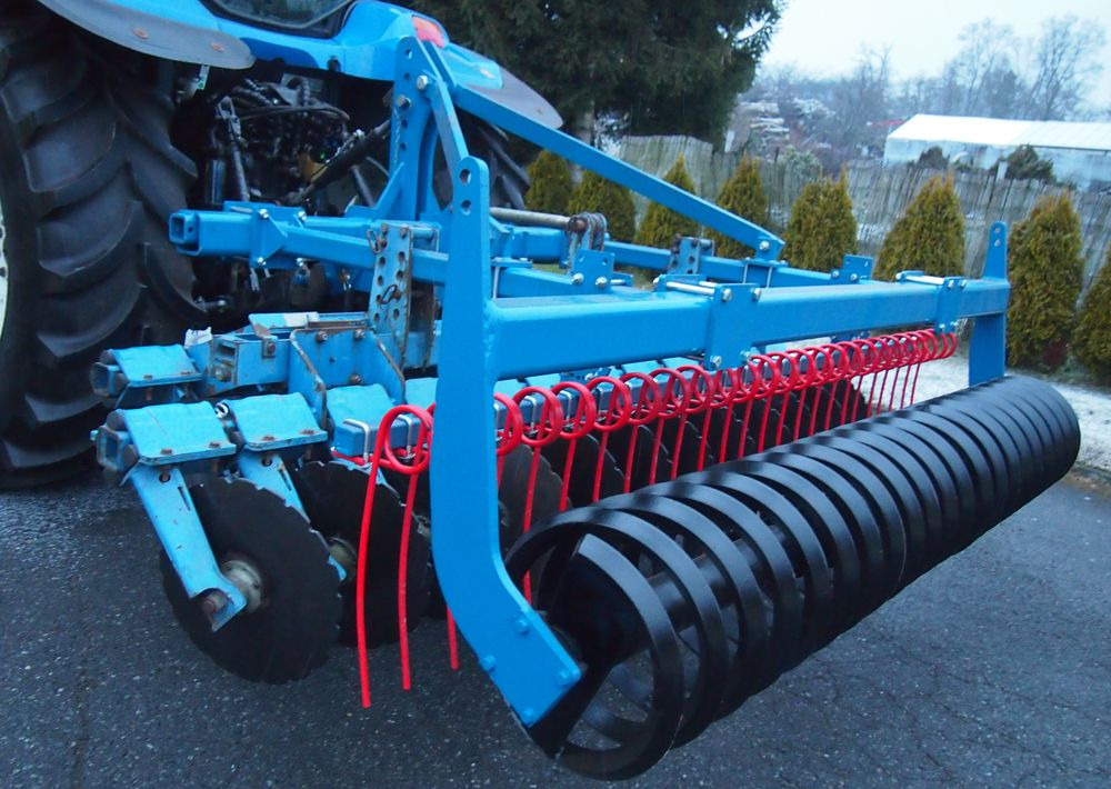 Brona talerzowa Rabe Werk RABE WERK Fielo biro 3000 2006 Brona talerzowa RABE - Tallriksredskap: bild 1 Brona talerzowa Rabe Werk RABE WERK Fielo biro 3000 2006 Brona talerzowa RABE - Tallriksredskap: bild 1