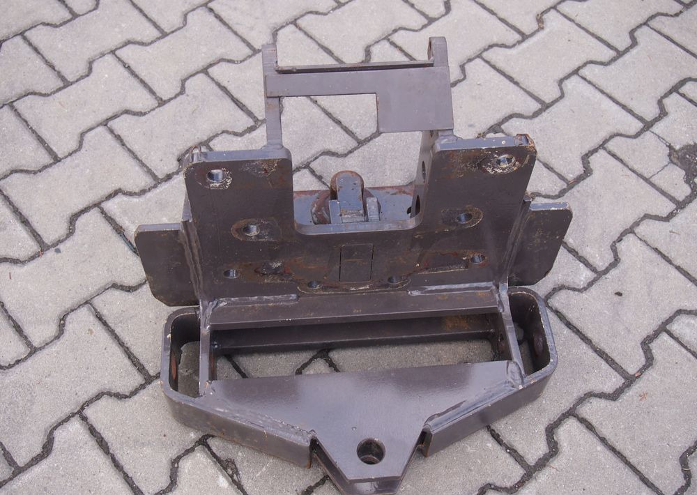 Części do Ciągnika Massey Ferguson MF 3000, 6000 Zaczep dolny do MF 3000, 3100, 6000, - Karosseri och exteriör för Lantbruksmaskiner: bild 2 Części do Ciągnika Massey Ferguson MF 3000, 6000 Zaczep dolny do MF 3000, 3100, 6000, - Karosseri och exteriör för Lantbruksmaskiner: bild 2