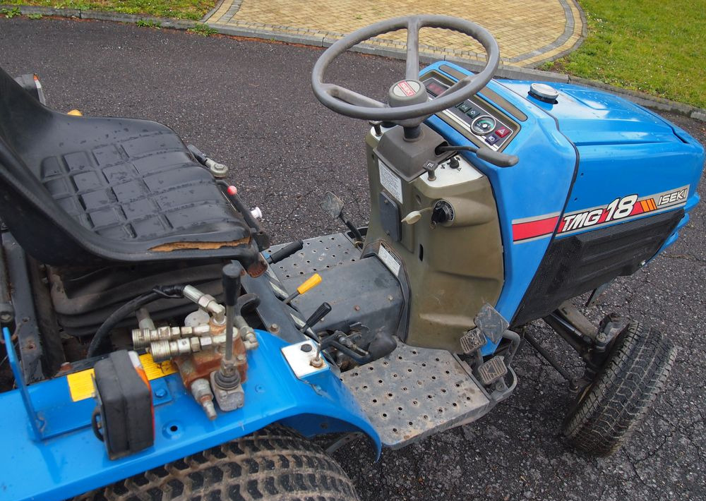 Kosiarka traktorek Iseki TMG T18 1995 hydro Diesel - Gräsklippare: bild 2 Kosiarka traktorek Iseki TMG T18 1995 hydro Diesel - Gräsklippare: bild 2