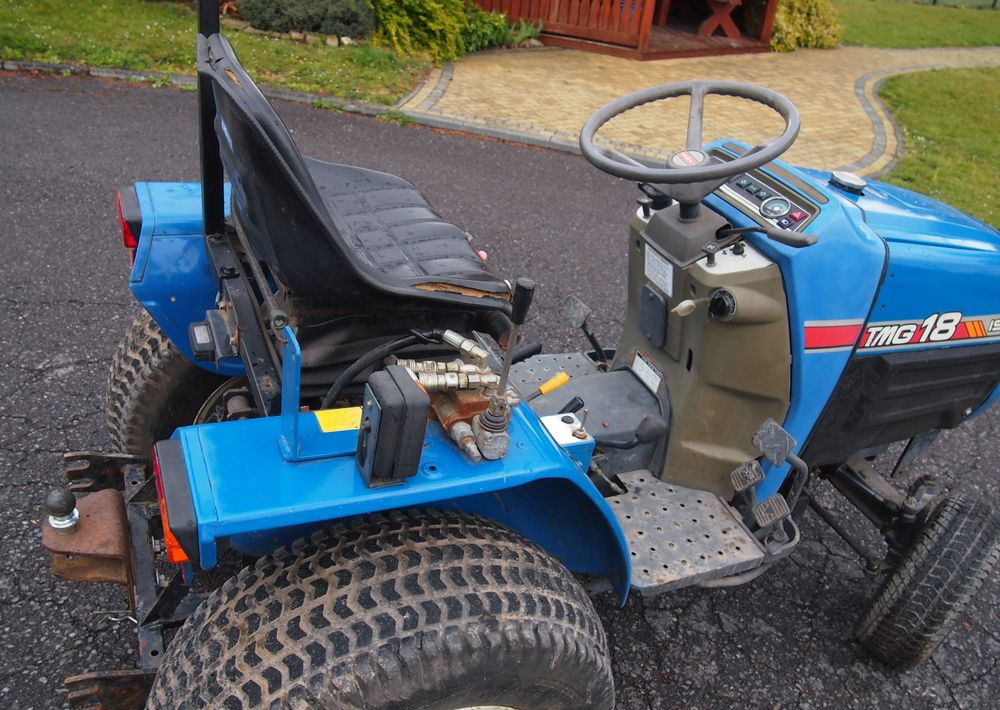 Kosiarka traktorek Iseki TMG T18 1995 hydro Diesel - Gräsklippare: bild 3 Kosiarka traktorek Iseki TMG T18 1995 hydro Diesel - Gräsklippare: bild 3