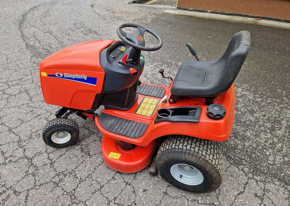 Kosiarka traktorek Simplicity Regent 18,5 Kosiarka Simplicity - Gräsklippare: bild 3 Kosiarka traktorek Simplicity Regent 18,5 Kosiarka Simplicity - Gräsklippare: bild 3