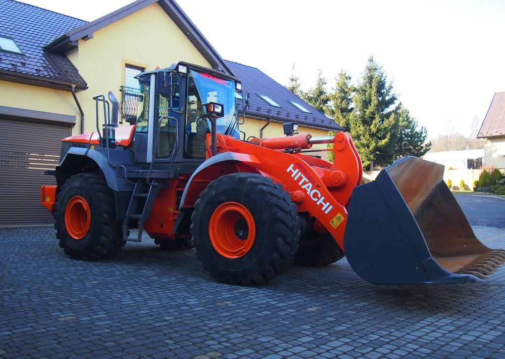 Ładowarka Hitachi ZW250 2010 Ładowarka Hitachi Waga, Centralne smarowanie - Hjullastare: bild 3 Ładowarka Hitachi ZW250 2010 Ładowarka Hitachi Waga, Centralne smarowanie - Hjullastare: bild 3