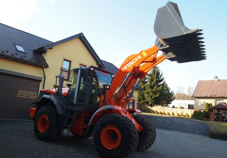 Ładowarka Hitachi ZW250 2010 Ładowarka Hitachi Waga, Centralne smarowanie - Hjullastare: bild 4 Ładowarka Hitachi ZW250 2010 Ładowarka Hitachi Waga, Centralne smarowanie - Hjullastare: bild 4