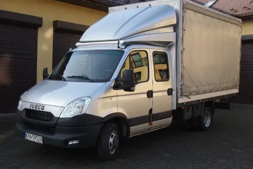 Samochód Iveco Daily 35c21 2012 DMC 3,5T DOKA dubel kabina - Transportbil med kapell, Dubbelhytt transportbil: bild 2 Samochód Iveco Daily 35c21 2012 DMC 3,5T DOKA dubel kabina - Transportbil med kapell, Dubbelhytt transportbil: bild 2