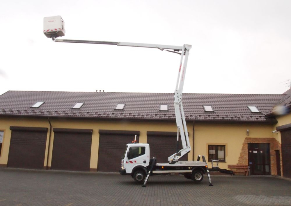 Samochód Renault Isoli PLE194/10N 2015 Renault Maxity Zwyżka Podnośnik koszowy - Billift: bild 2 Samochód Renault Isoli PLE194/10N 2015 Renault Maxity Zwyżka Podnośnik koszowy - Billift: bild 2