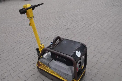 Ubijarka Wacker 4045 2011 - Vibroplatta: bild 1 Ubijarka Wacker 4045 2011 - Vibroplatta: bild 1