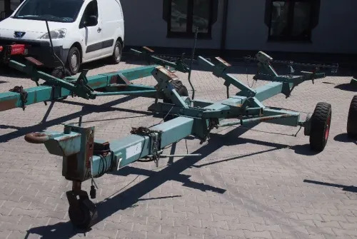 Wózek do kombajnu pod heder do zboża - Skärbordsvagn: bild 4 Wózek do kombajnu pod heder do zboża - Skärbordsvagn: bild 4