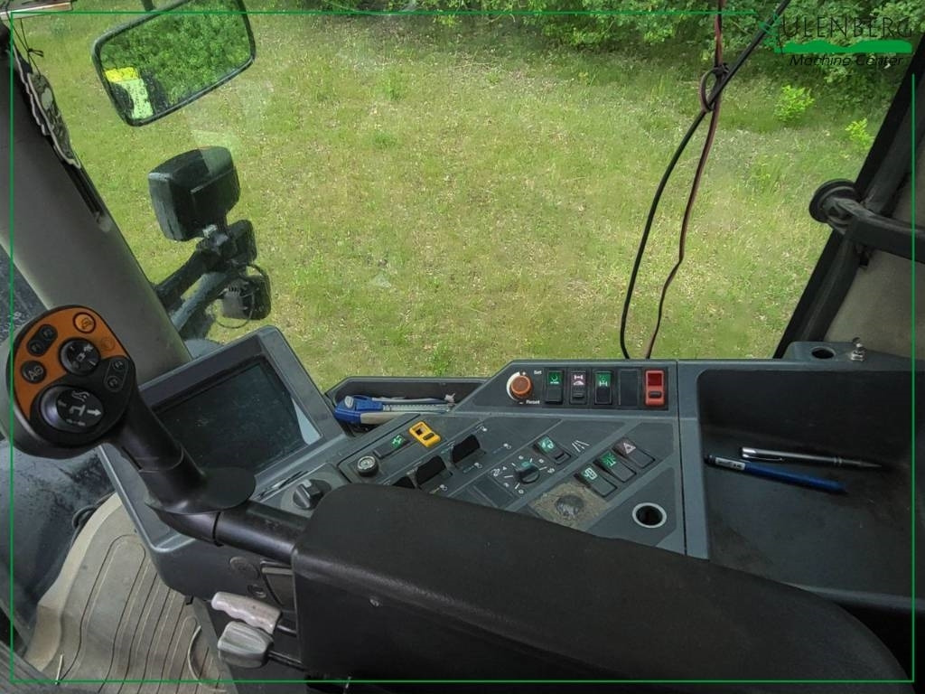 Traktor Claas Xerion 3300 Trac: bild 12