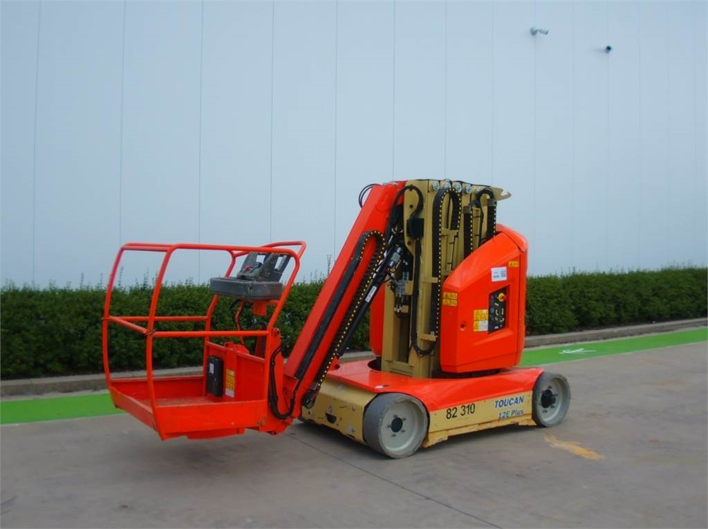 JLG Toucan 12E+ - Pelarlift: bild 2 JLG Toucan 12E+ - Pelarlift: bild 2