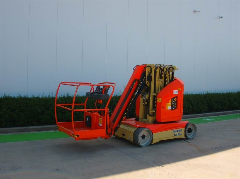 JLG Toucan 12E+ - Pelarlift: bild 2 JLG Toucan 12E+ - Pelarlift: bild 2
