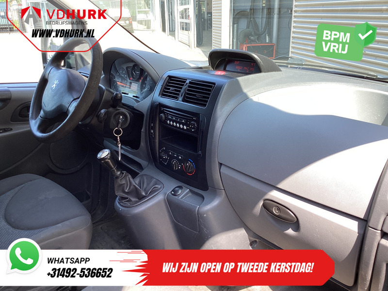 Peugeot Expert 1.6 HDI L2 DC Dubbel Cabine EXPORT ONLY DB Riem V.V./ APK 5-26'/ Airco/ Trekhaak - Små skåpbil, Dubbelhytt transportbil: bild 3 Peugeot Expert 1.6 HDI L2 DC Dubbel Cabine EXPORT ONLY DB Riem V.V./ APK 5-26'/ Airco/ Trekhaak - Små skåpbil, Dubbelhytt transportbil: bild 3