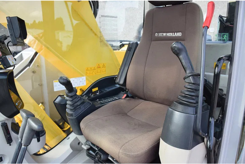 Bandgrävare New Holland Kobelco E235B SR-LCT: bild 13 Bandgrävare New Holland Kobelco E235B SR-LCT: bild 13