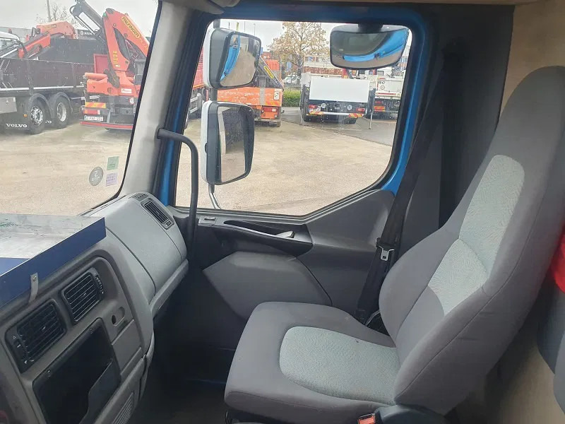 Renault DCi 220 - Kranbil: bild 5 Renault DCi 220 - Kranbil: bild 5