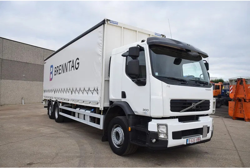 Volvo FE 300 - Lastbil med skåp: bild 4 Volvo FE 300 - Lastbil med skåp: bild 4