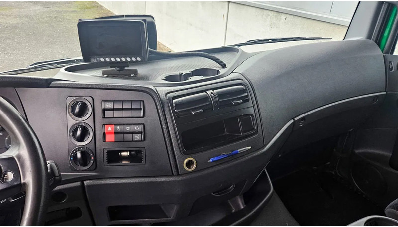 Mercedes-Benz Atego 1018 *L*Achteruitrijcamera*Automaat*Airco*Dhollandia Laadbrug*7149cm - Lastbil: bild 5 Mercedes-Benz Atego 1018 *L*Achteruitrijcamera*Automaat*Airco*Dhollandia Laadbrug*7149cm - Lastbil: bild 5