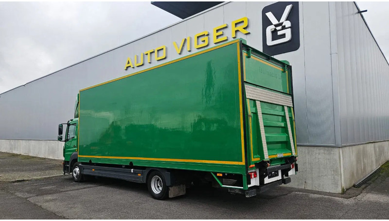 Mercedes-Benz Atego 1018 *L*Achteruitrijcamera*Automaat*Airco*Dhollandia Laadbrug*7149cm - Lastbil: bild 2 Mercedes-Benz Atego 1018 *L*Achteruitrijcamera*Automaat*Airco*Dhollandia Laadbrug*7149cm - Lastbil: bild 2