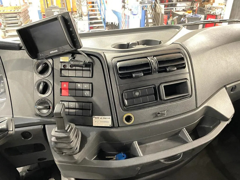 Mercedes-Benz Atego 1621 *Palfinger kraan*Containersysteem*luchtvering achteras*bluetooth - Lastväxlare lastbil, Kranbil: bild 5 Mercedes-Benz Atego 1621 *Palfinger kraan*Containersysteem*luchtvering achteras*bluetooth - Lastväxlare lastbil, Kranbil: bild 5