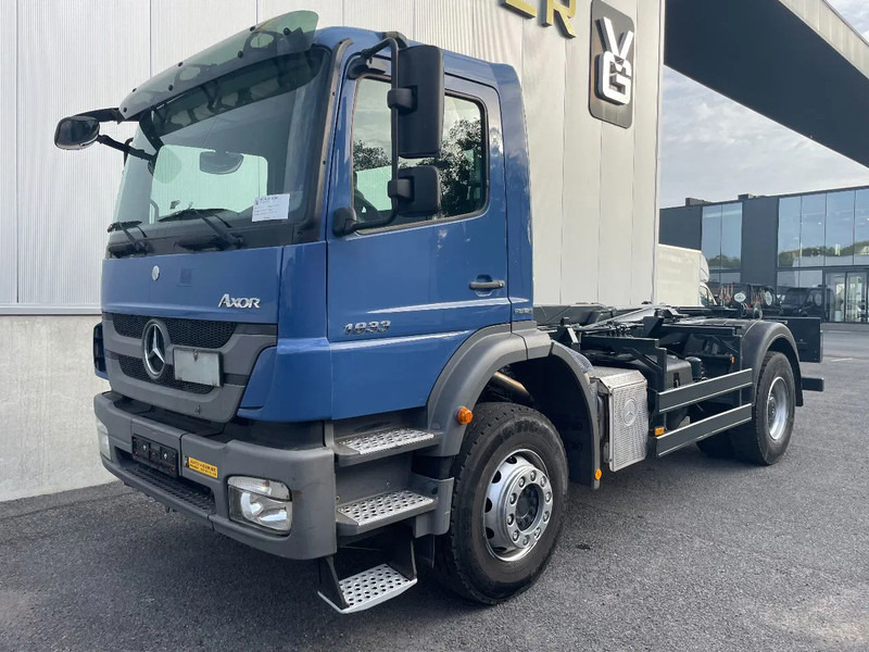 Mercedes-Benz Axor 1833 *cruise control*bluetooth*airconditioning*differentieelslot - Lastväxlare lastbil: bild 2 Mercedes-Benz Axor 1833 *cruise control*bluetooth*airconditioning*differentieelslot - Lastväxlare lastbil: bild 2