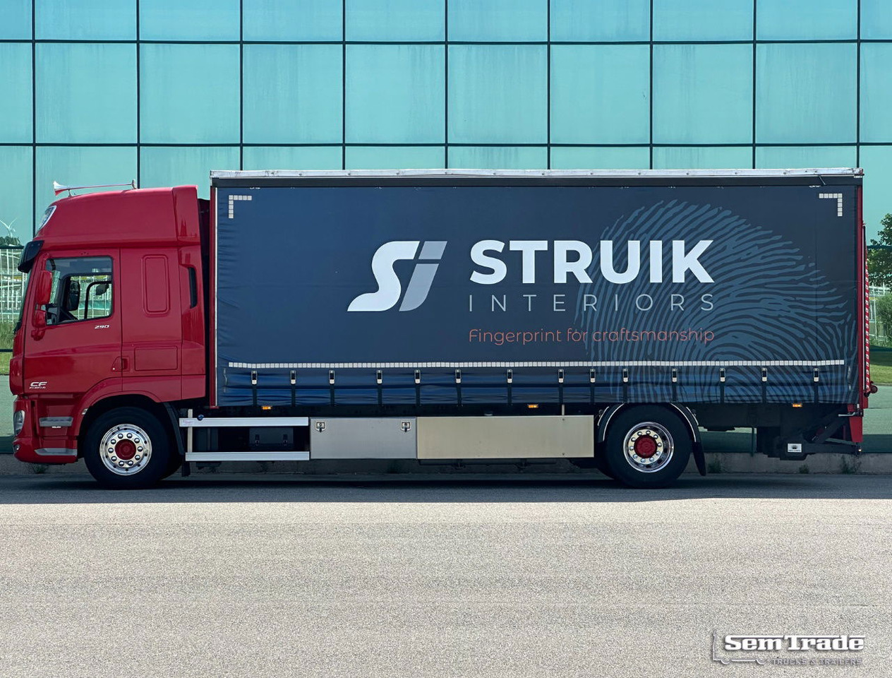 DAF CF 290 FA Space CAB Hardhouten Vloer 2500 KG Klep Nieuw Staat - Lastbil med skåp: bild 2 DAF CF 290 FA Space CAB Hardhouten Vloer 2500 KG Klep Nieuw Staat - Lastbil med skåp: bild 2