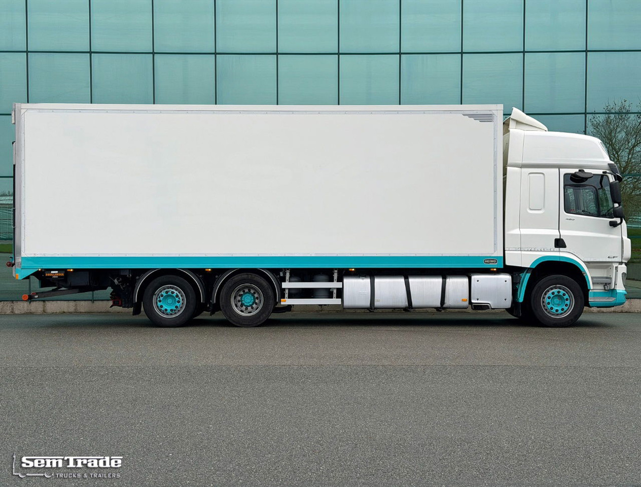 DAF CF 450 SC Heiwo Isolated BOX 875 x 250 x 275 INS. Carrier Cooling 340.000 KM Tail Lift Super Condition NEW APK - TUV - Kylbil lastbil: bild 5 DAF CF 450 SC Heiwo Isolated BOX 875 x 250 x 275 INS. Carrier Cooling 340.000 KM Tail Lift Super Condition NEW APK - TUV - Kylbil lastbil: bild 5