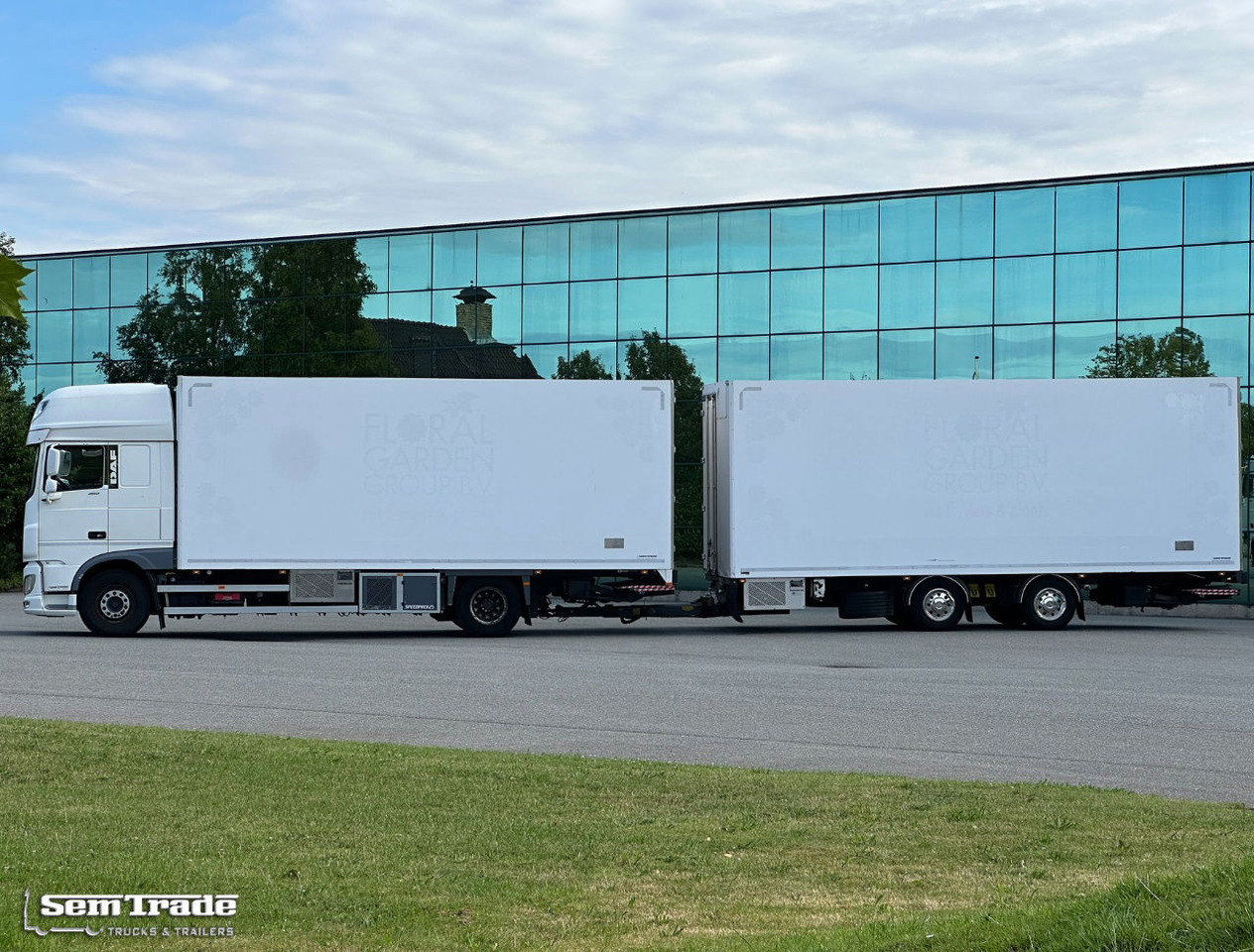 DAF XF 460 SSC Only 636.000 KM Tail Lift 24 CC + 26 CC 50 CC Combi - Kylbil lastbil: bild 2 DAF XF 460 SSC Only 636.000 KM Tail Lift 24 CC + 26 CC 50 CC Combi - Kylbil lastbil: bild 2