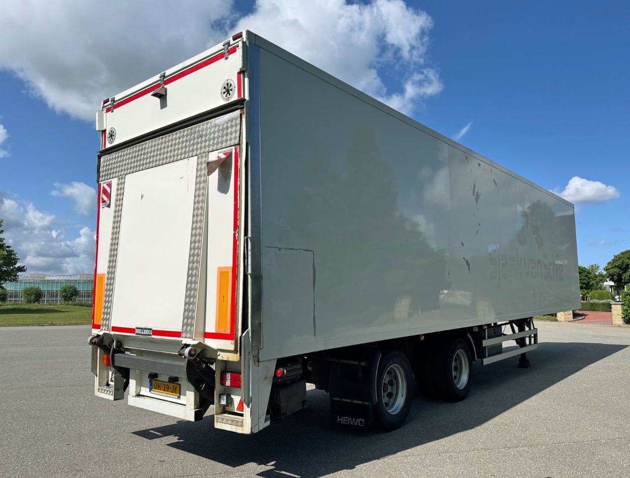 HTF 2-AS Heiwo 1240 x 250 x 272 CM Inwendig Stuuras Laadklep APK TOT 07-2026 - Skåp semitrailer: bild 5 HTF 2-AS Heiwo 1240 x 250 x 272 CM Inwendig Stuuras Laadklep APK TOT 07-2026 - Skåp semitrailer: bild 5