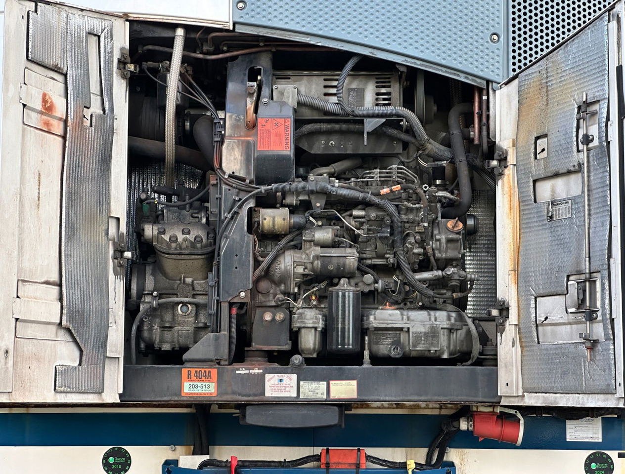 Kyl/ Frys semitrailer Schmitz Cargobull SKO 24 Thermo King SLX 200 Only 3645 Engine Hours 2X Lift Axle Flowerwide 270 CM High Inside Tail Lift NL-Trailer: bild 8 Kyl/ Frys semitrailer Schmitz Cargobull SKO 24 Thermo King SLX 200 Only 3645 Engine Hours 2X Lift Axle Flowerwide 270 CM High Inside Tail Lift NL-Trailer: bild 8