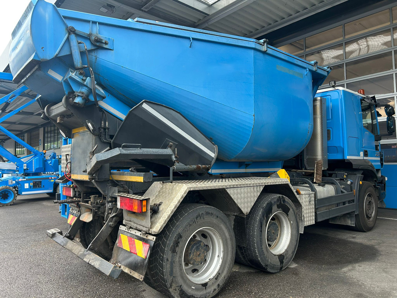 Iveco Trakker 450 - Dumper: bild 2 Iveco Trakker 450 - Dumper: bild 2