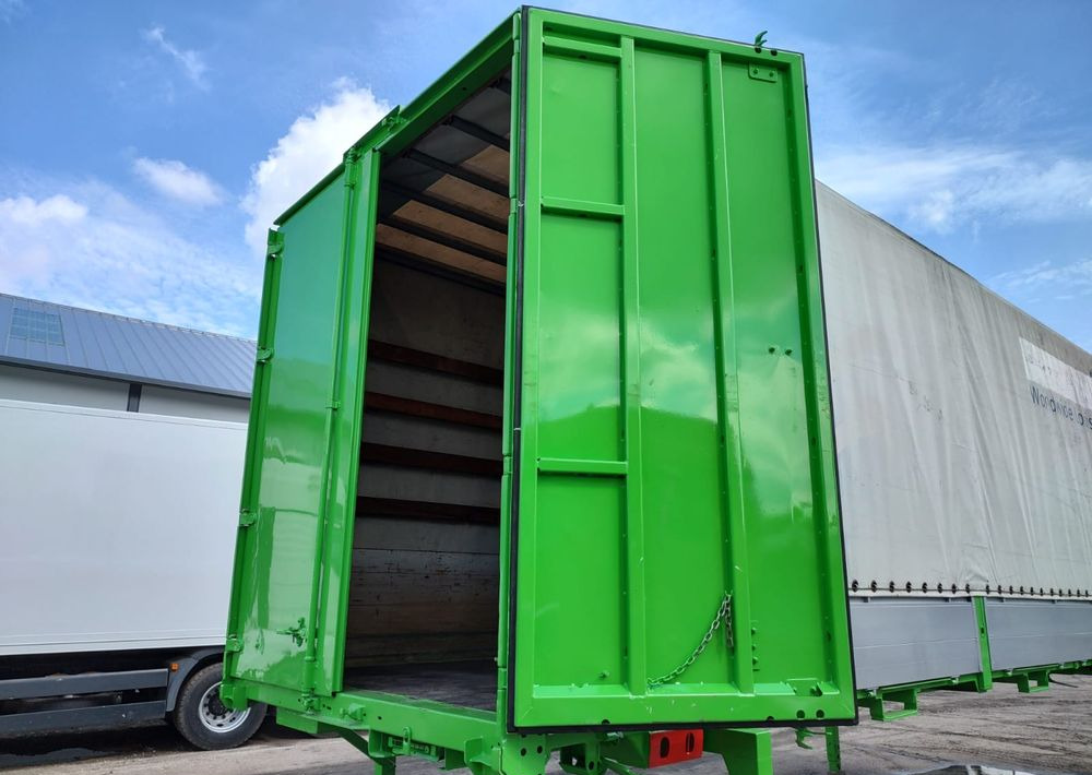 Krone Zabudowa BDF Krone 7.45 - Kapell växelflak: bild 1 Krone Zabudowa BDF Krone 7.45 - Kapell växelflak: bild 1