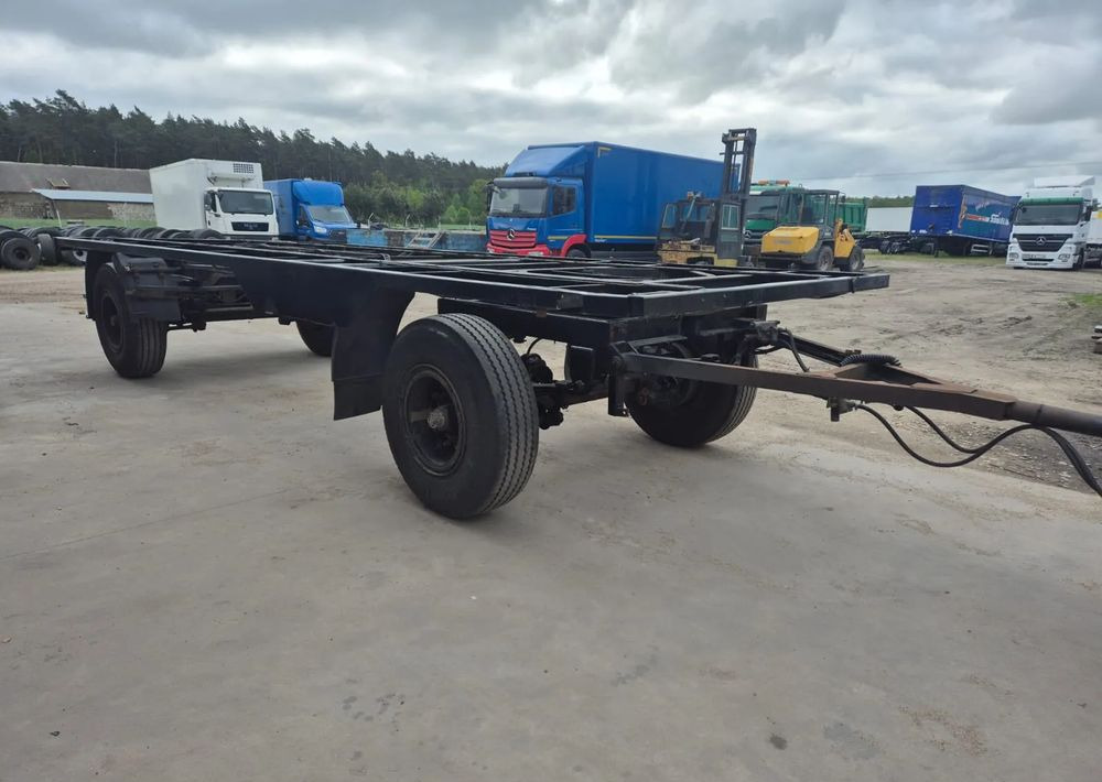 Schmitz Cargobull Przyczepa Krone na resorze - Chassi trailer: bild 4 Schmitz Cargobull Przyczepa Krone na resorze - Chassi trailer: bild 4