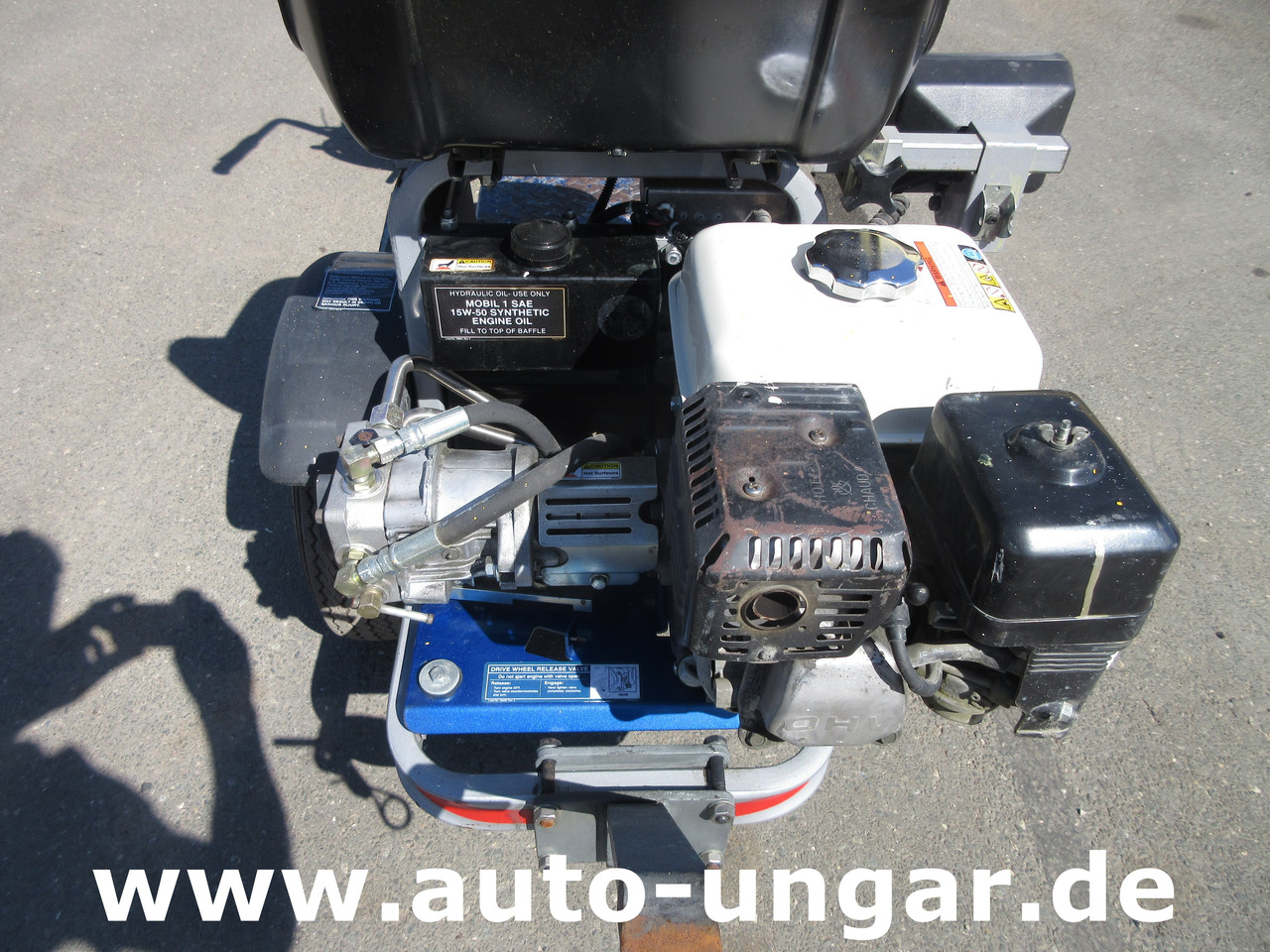 Asfaltmaskin Graco LineLazer III 3900 Linedriver ride-on striper Roadmarking Straßenmarkierung: bild 13