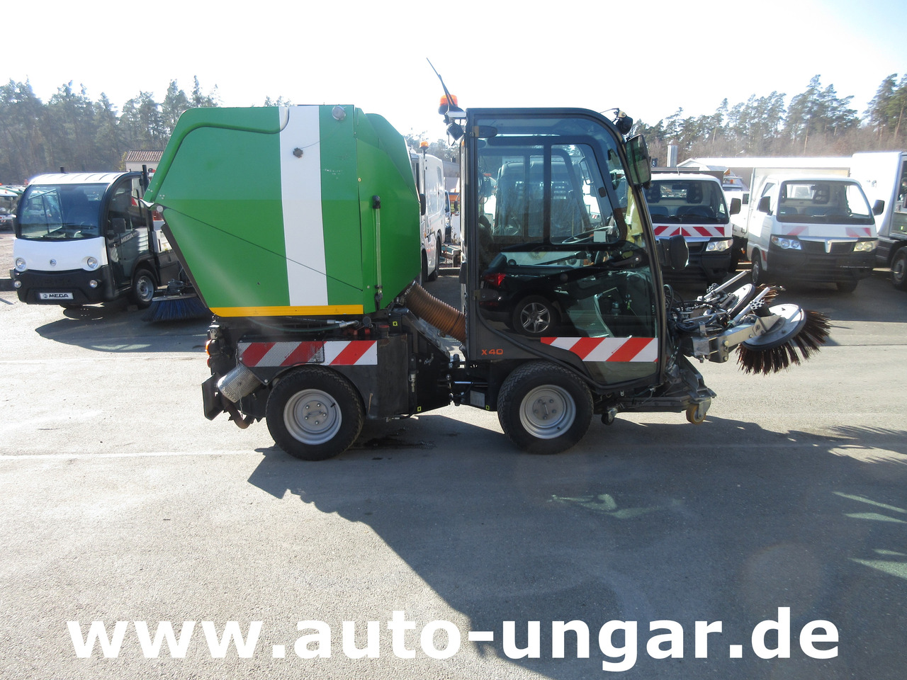 Holder X40 / X45 Baujahr 2017 Knicklenkung Kehraufbau 4x4 Kommunalhydraulik Frontheber - Sopmaskin: bild 3 Holder X40 / X45 Baujahr 2017 Knicklenkung Kehraufbau 4x4 Kommunalhydraulik Frontheber - Sopmaskin: bild 3