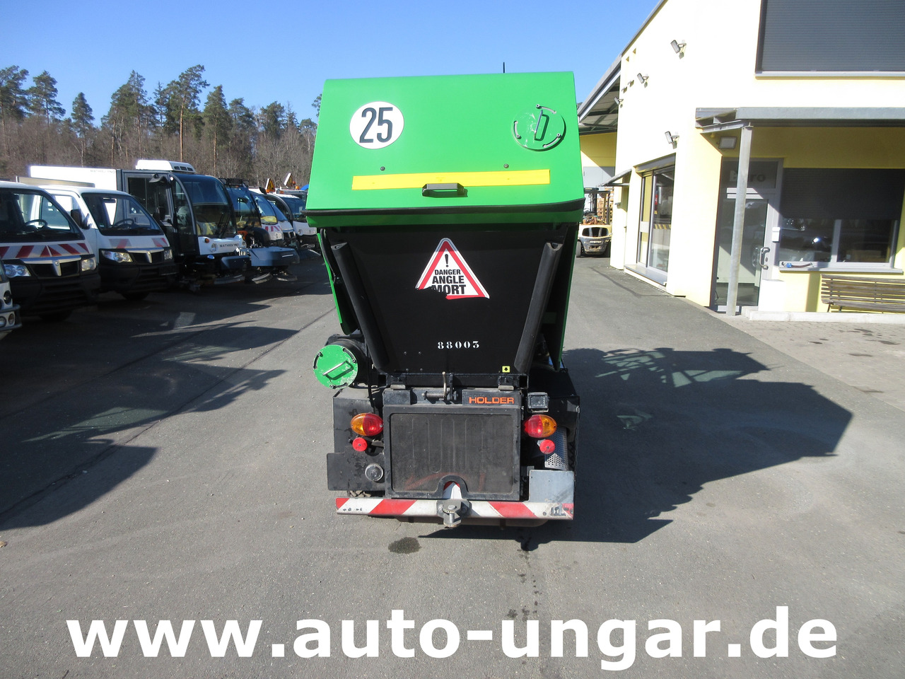 Holder X40 / X45 Baujahr 2017 Knicklenkung Kehraufbau 4x4 Kommunalhydraulik Frontheber - Sopmaskin: bild 4 Holder X40 / X45 Baujahr 2017 Knicklenkung Kehraufbau 4x4 Kommunalhydraulik Frontheber - Sopmaskin: bild 4