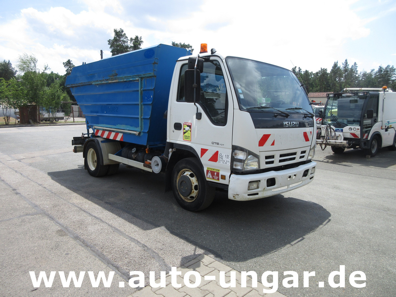 ISUZU NQR Smoother Q75 Y07 Müllwagen 8m³ TECNO 7.500kg Kipper Presse Lifter - Sopbil: bild 1 ISUZU NQR Smoother Q75 Y07 Müllwagen 8m³ TECNO 7.500kg Kipper Presse Lifter - Sopbil: bild 1