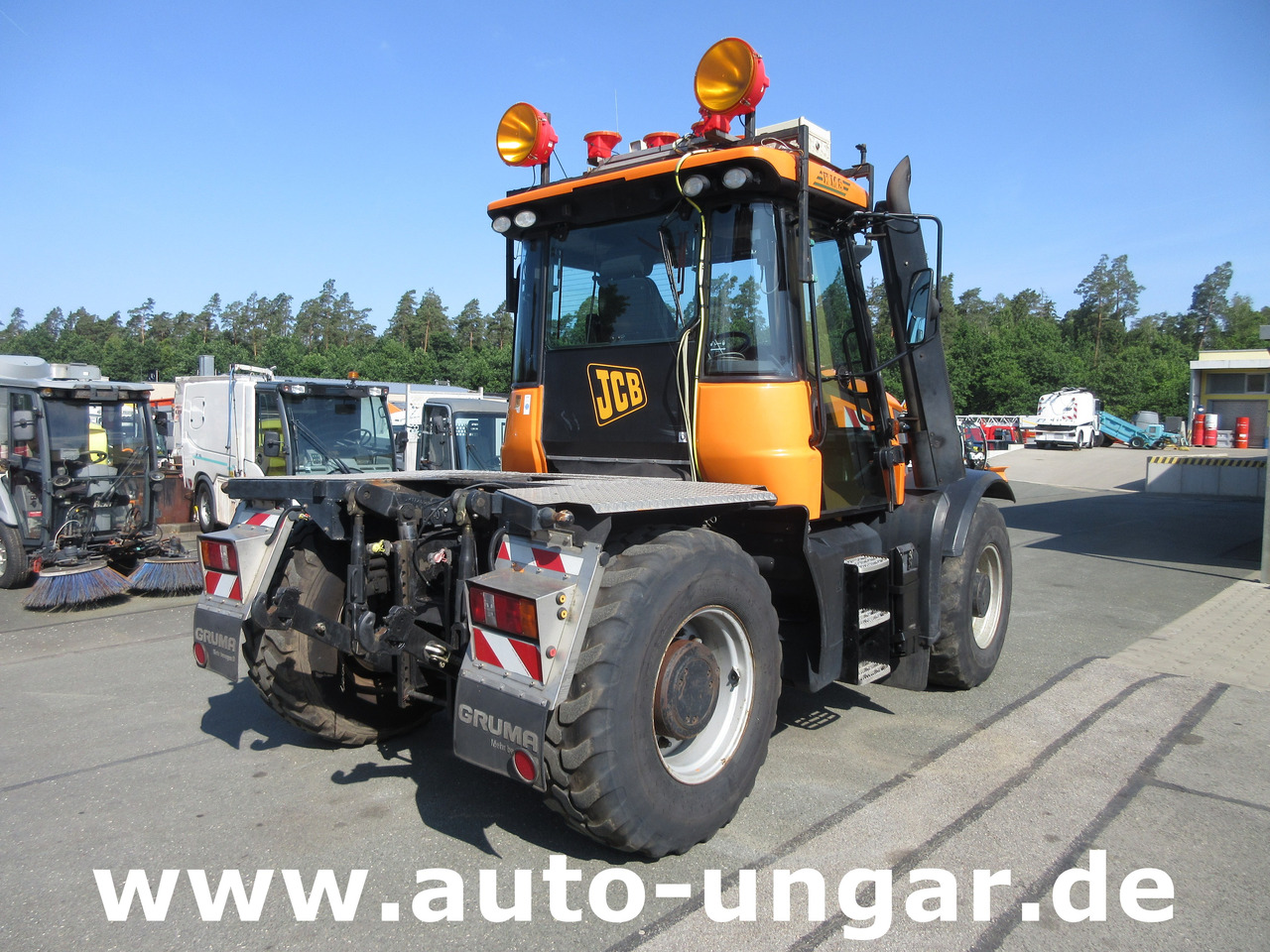 JCB Landpower Fastrac HMV 3200 Bj. 2009 80km/h 4x4 2x PTO 195PS - Traktor: bild 2 JCB Landpower Fastrac HMV 3200 Bj. 2009 80km/h 4x4 2x PTO 195PS - Traktor: bild 2