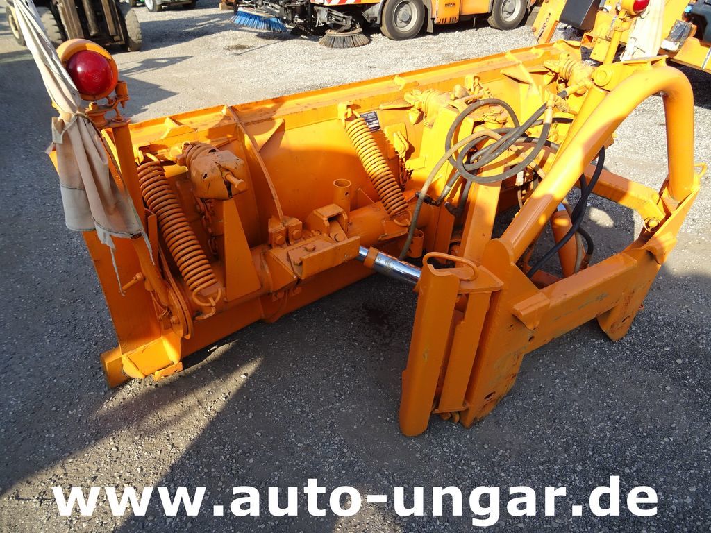 SCHMIDT E 2.3 Schneepflug - Schneeschild 270cm - Snöplog: bild 3 SCHMIDT E 2.3 Schneepflug - Schneeschild 270cm - Snöplog: bild 3