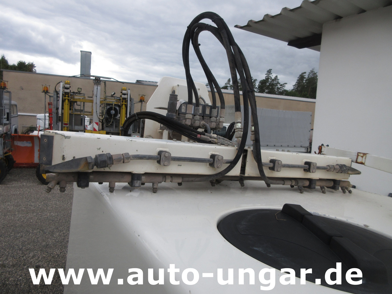 CMAR NC300 Schwemmaufbau Laveuse Bj. 2014 für Multicar Tremo Hochdruck - Utility/ Specialfordon: bild 5 CMAR NC300 Schwemmaufbau Laveuse Bj. 2014 für Multicar Tremo Hochdruck - Utility/ Specialfordon: bild 5