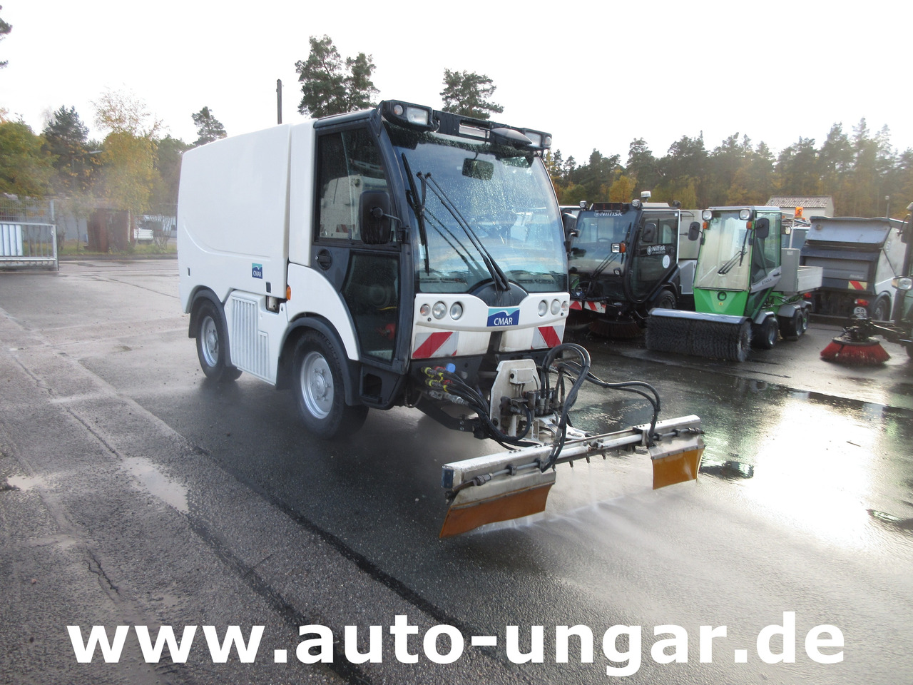 Multicar Tremo X56 CMAR LC 860 Schwemmfahrzeug Streetwasher 4x4x4 Baujahr 2014 EU5 - Utility/ Specialfordon: bild 1 Multicar Tremo X56 CMAR LC 860 Schwemmfahrzeug Streetwasher 4x4x4 Baujahr 2014 EU5 - Utility/ Specialfordon: bild 1